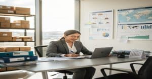 Auxiliar Administrativo — Oportunidad Laboral 2026 2 Auxiliar Administrativo - Empresa Logística Bogotá